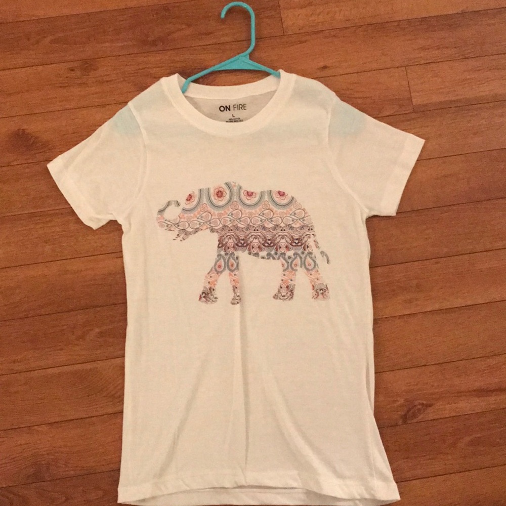 T-shirt with doodled elephant!